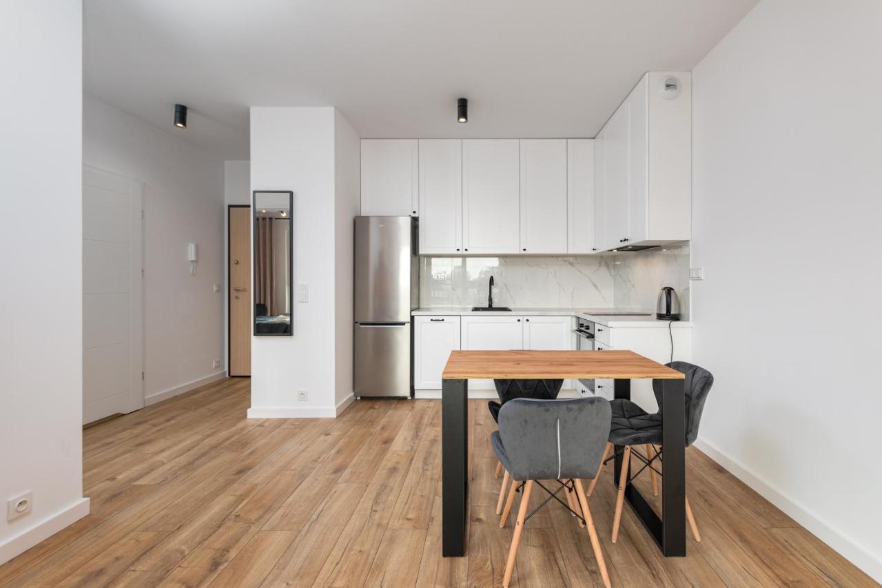 Nowy Sluzewiec 21 By Homeprime Apartment *